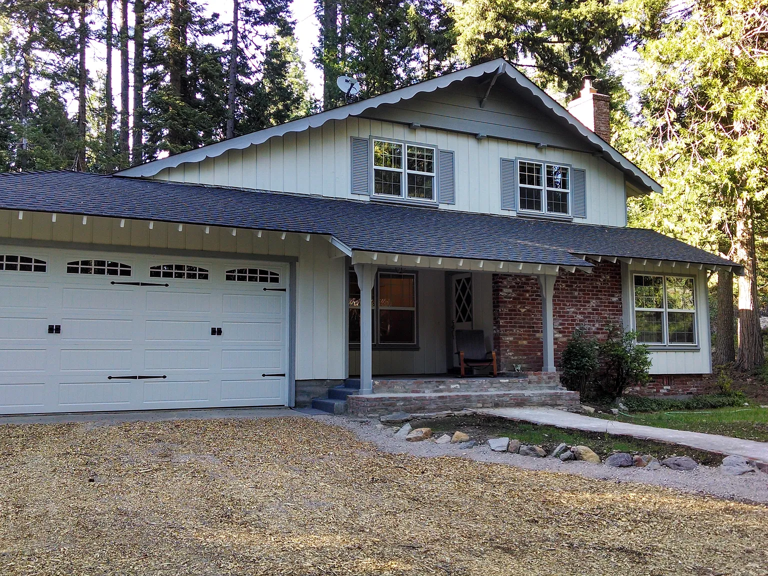 3 bed, 1600 sqft, $2,300 — Photo 1