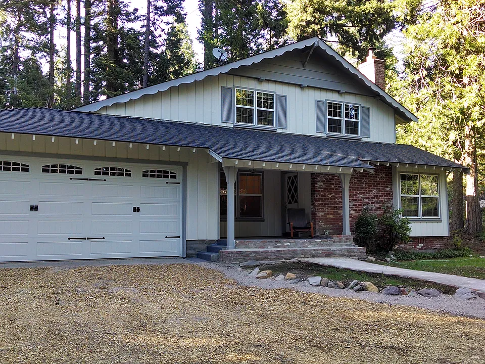 1526 Rainbow Dr