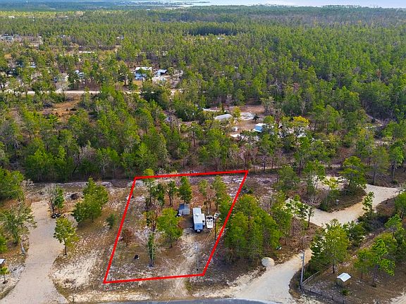 3rd image of 158 Tyler Ter