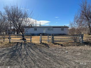 50 Keyes Ln, Challis, ID 83226