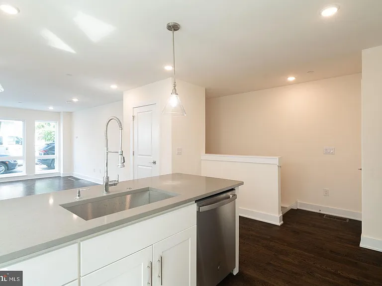 1429 Germantown Ave #1-A — Photo 9