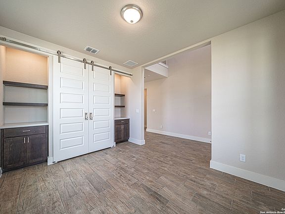 5th image of 11205 Lowder Lane