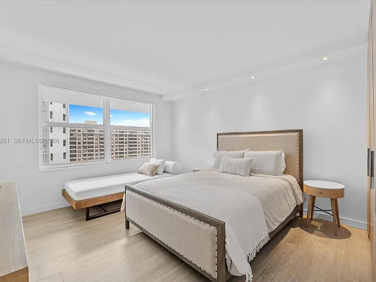 199 Ocean Lane Dr #1001 — Photo 23