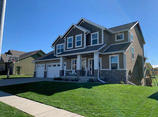 1211 Lynne Dr, Adel, IA 50003