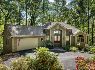 1912 Eagles Nest Rd, Waynesville, NC 28786