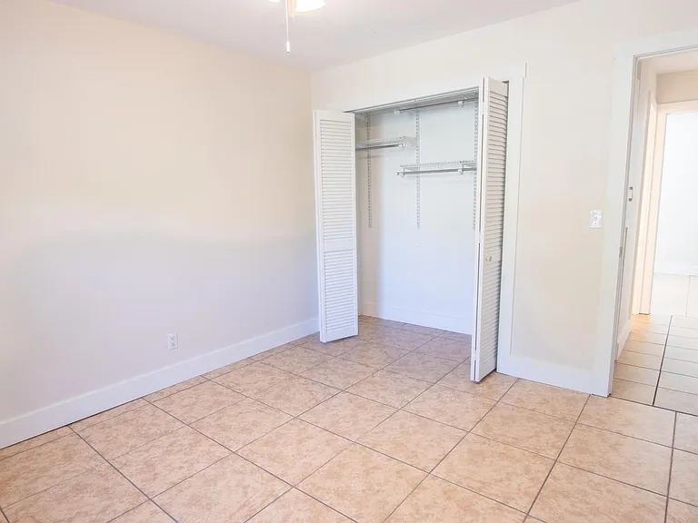 850 N Oakland Ave #6 — Photo 6