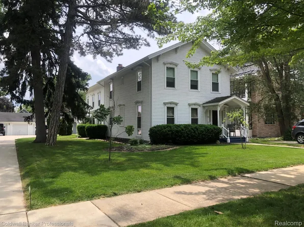 501 W 3rd St, Rochester, MI 48307