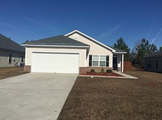 8 Twin Oaks Pl, Savannah, GA 31407