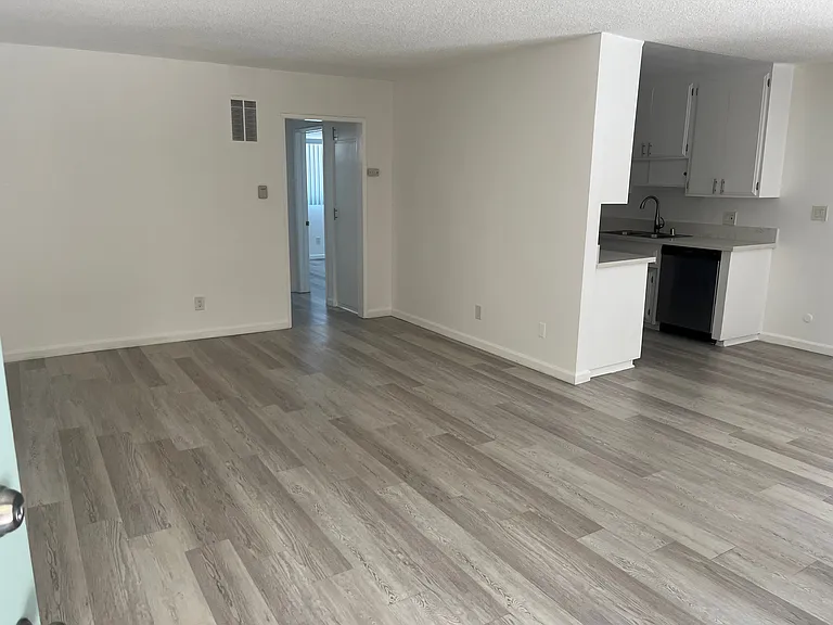 148 N. St Andrew Pl. — Photo 39