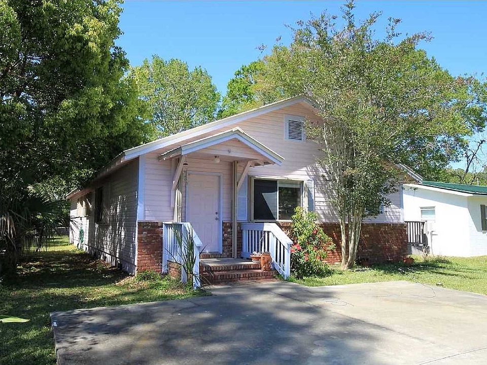 1st image of 517 9th St