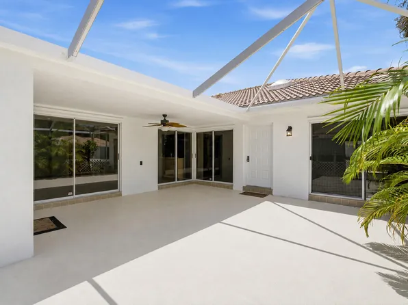 10701 Chapman Oak Court, Palm Beach Gardens, FL 33410