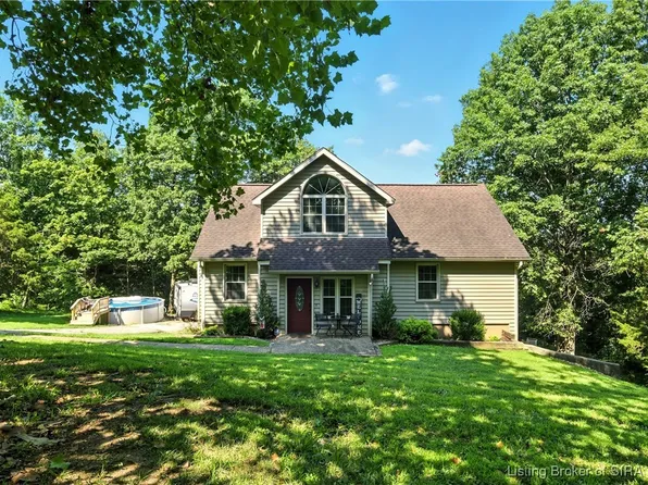 2381 Ridge Crest Drive NE, Lanesville, IN 47136