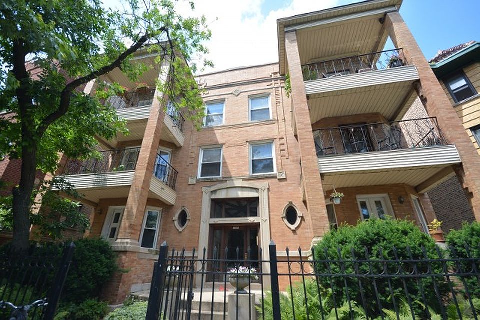 1st image of 940 W Belle Plaine Ave #3W