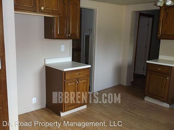 4th image of 2315 Waneta Ave
