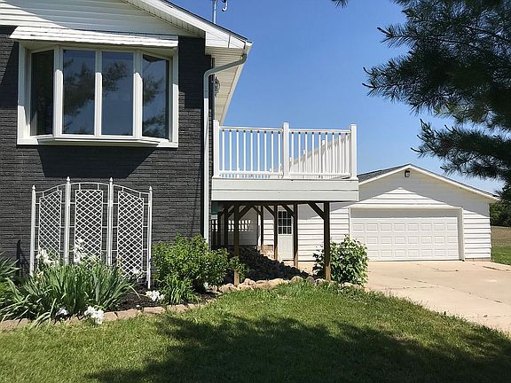 Concrete drive w big garage