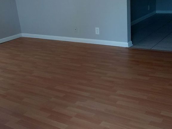 5th image of 1502 E Frances Ave