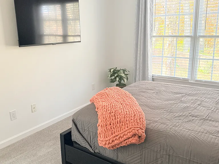 2395 Saint James Dr NW — Photo 14