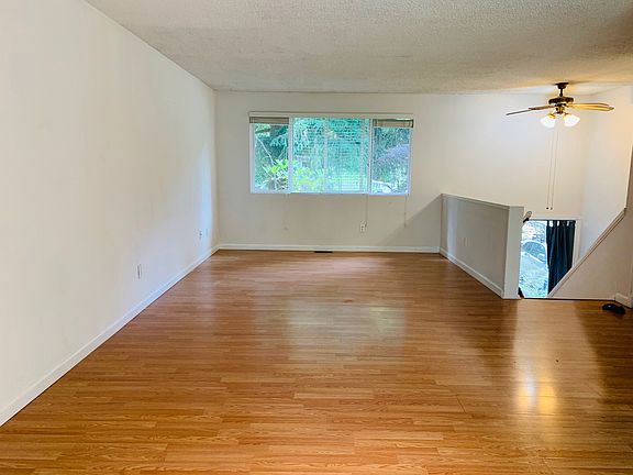 5th image of 13306 109th Ave NE