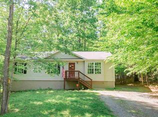 18 E Point Rd, Palmyra, VA 22963