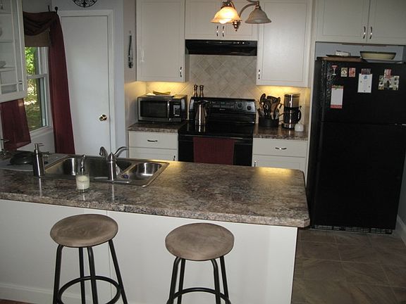 4th image of 40 Pepperbush Pl