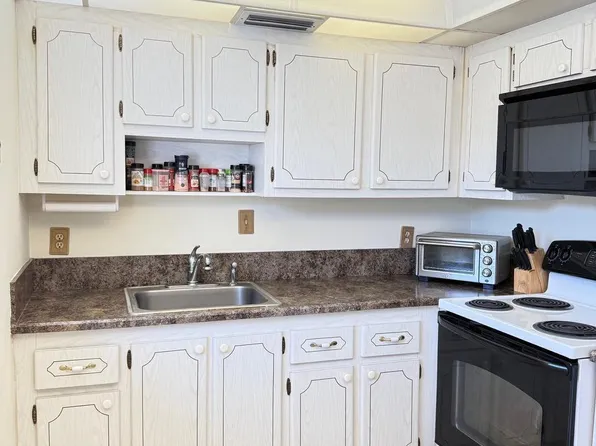 276 Saxony F, Delray Beach, FL 33446