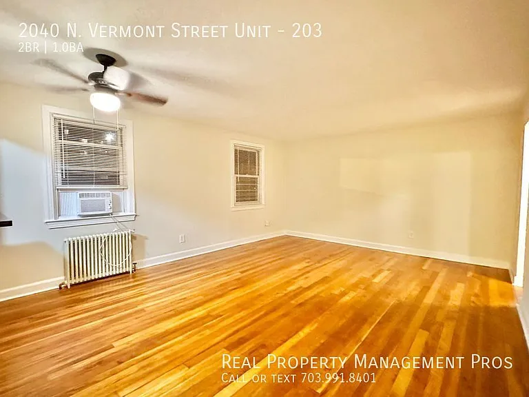 2040 N Vermont St #203 — Photo 6