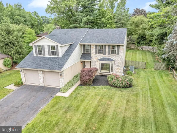 536 Village Cir, Blue Bell, PA 19422
