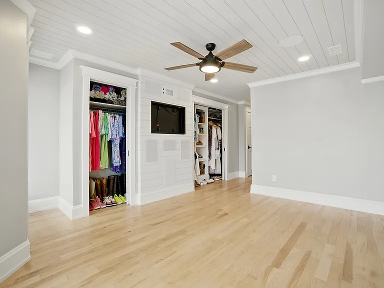 100 Pinewood Rd #128 — Photo 29