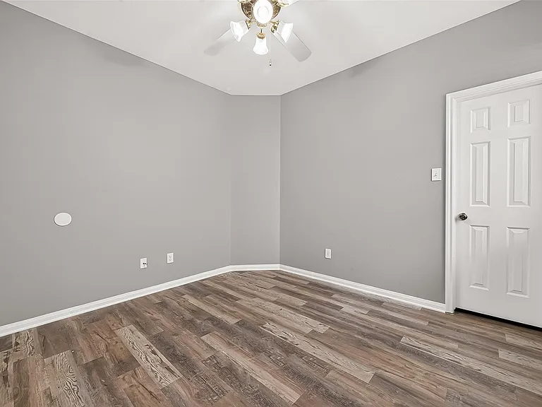 14531 Chestnut Falls Dr — Photo 37