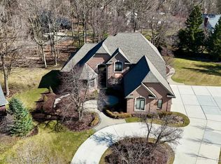 17947 Cranbrook Ct, Northville, MI 48168