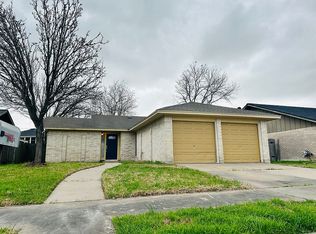 105 Ivanhoe Dr, Victoria, TX 77901