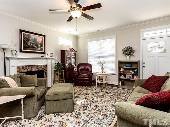 2nd image of 1409 Yellow Wood Dr