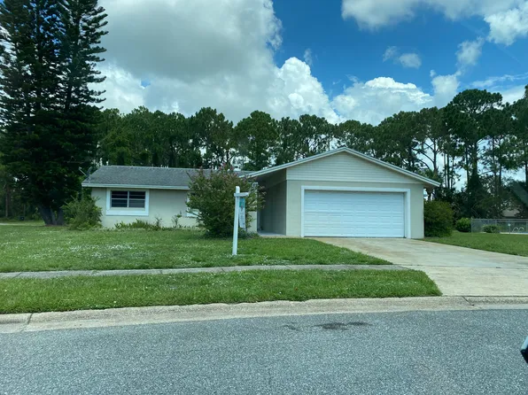 4540 Camelot Dr, Titusville, FL 32780