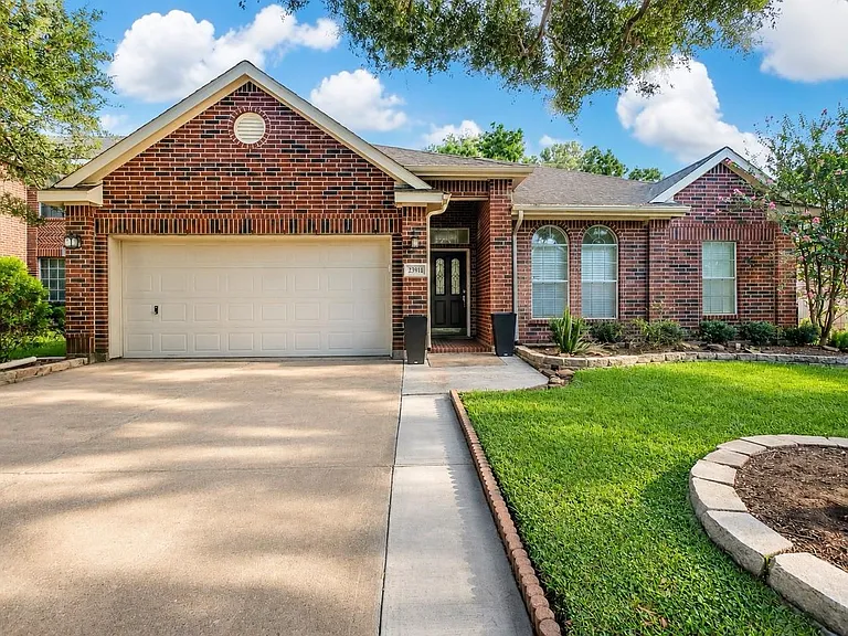 23911 River Place Dr — Photo 1
