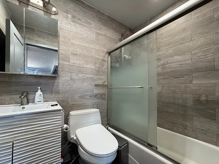 37-01 Broadway #3B — Photo 9