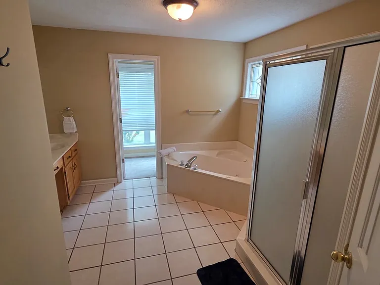 75 Fairoaks Dr — Photo 31