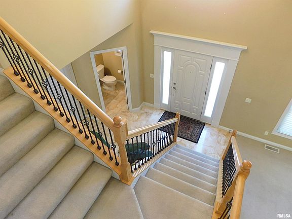 4th image of 2310 W Paddington Ct