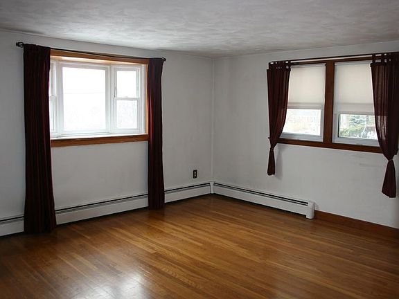 4th image of 82 Mylod St #82