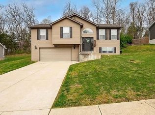 5641 Hawks Landing Dr, Hillsboro, MO 63050