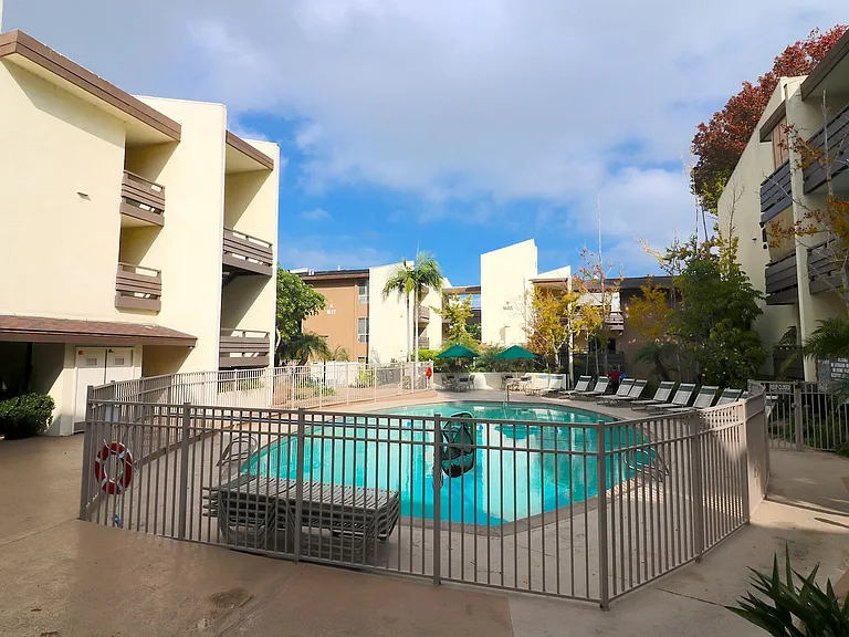 1621 Hotel Cir S #E329 — Photo 14