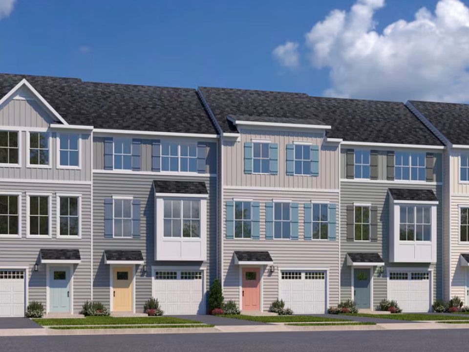 1st image of 2 Sand Hills Dr