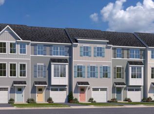 2 Sand Hills Dr, Williamstown, NJ 08094