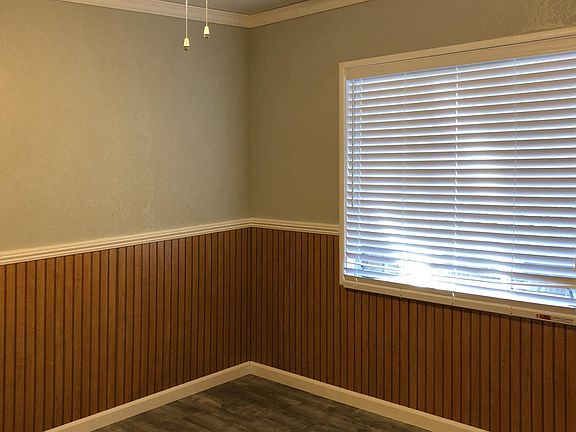 3rd image of 2511 N St APT 5