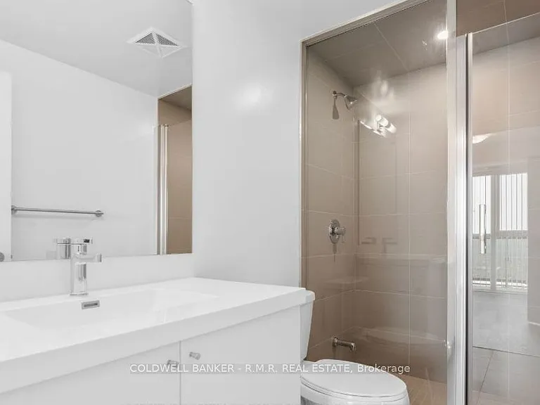 2550 Simcoe St N #2304 — Photo 13