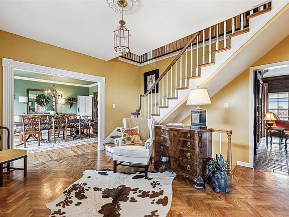 3rd image of 214 Bellington Ln