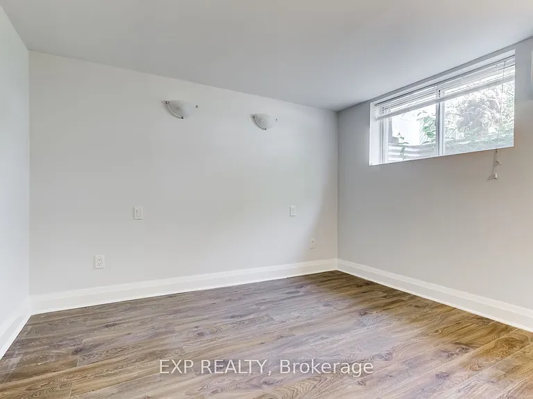 11 Fairside Ave #2 — Photo 9