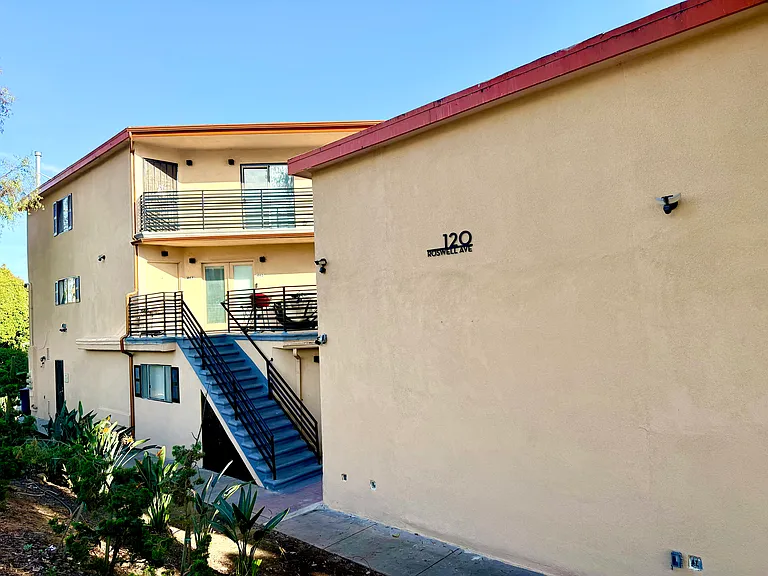 120 Roswell Ave #9 — Photo 75