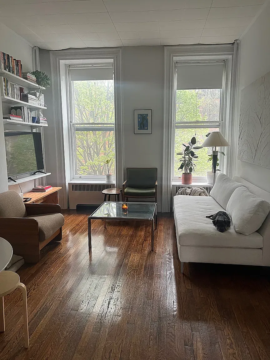 132 Noble Street — Photo 1