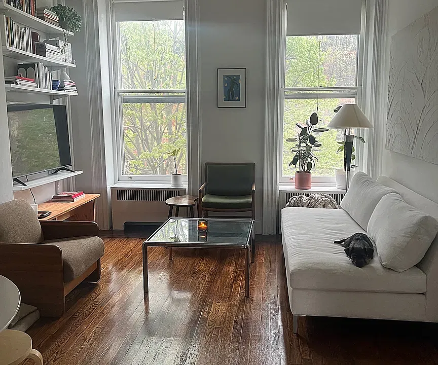 132 Noble St #3