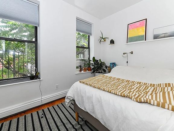 4th image of 166 Orchard St APT 4C
